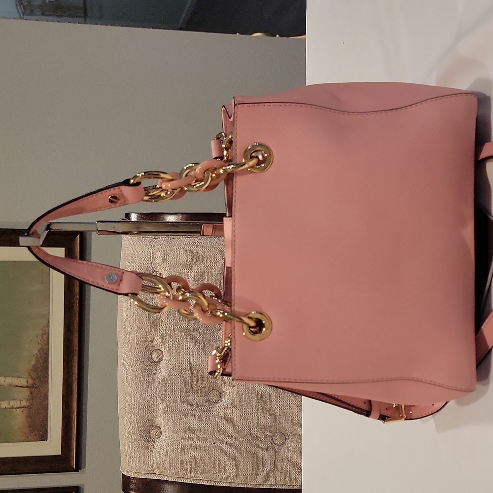 New and Authentic  Michael Kors bag - Picture 2 of 14